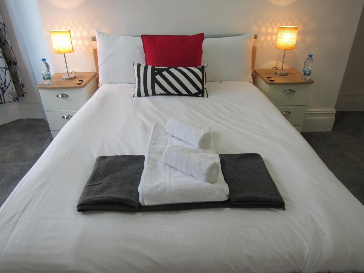The Tas Suites - Tas Accommodations Cambridge  Exterior photo